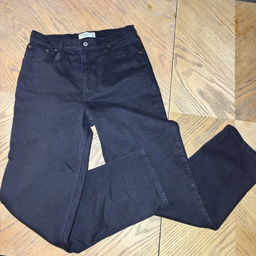 Abercrombie & Fitch The 90s Straight Ultra High Rise Black Jeans 29 8R 155D1271